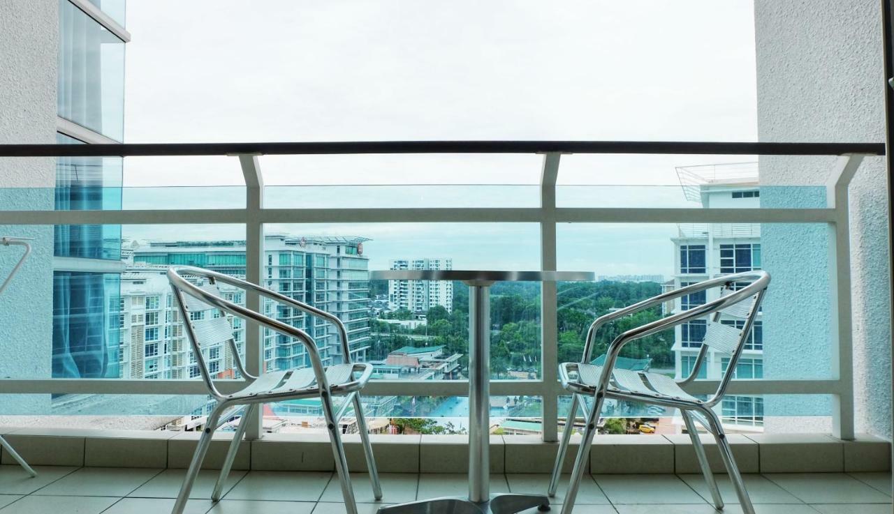 Ara Damansara Oasis Residence, Specious Home 4-8Pax, 8Min Subang Airport, 10Min Sunway Petaling Jaya Exterior foto